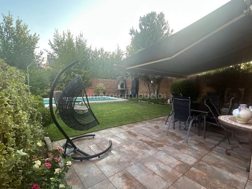 Luxus-Haus in Illescas, Provinz Toledo