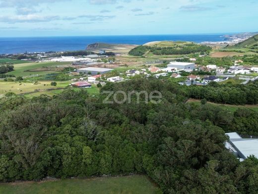 Grond in Ribeira Grande, Azores