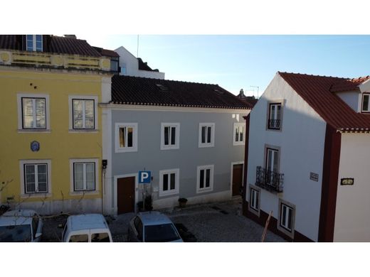 Mehrfamilienhaus in Caldas da Rainha, Distrito de Leiria