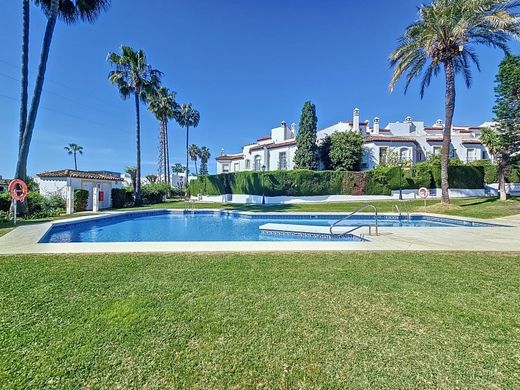 半独立式房屋  Estepona, Provincia de Málaga