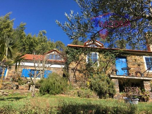 Boerderij in Castanheira de Pera, Distrito de Leiria