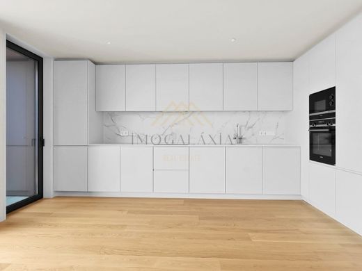 Apartment / Etagenwohnung in Vila Nova de Gaia, Distrito do Porto