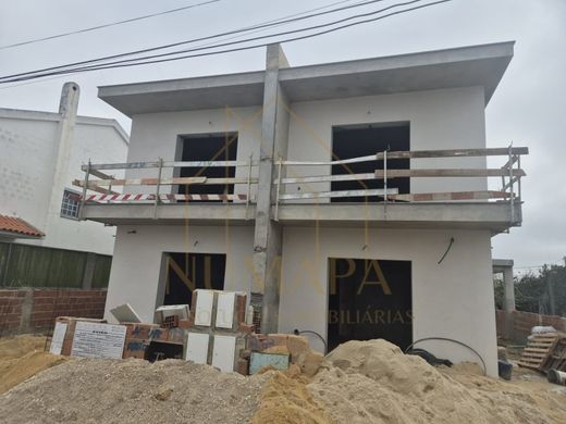 Chalet Pareado en Fernao Ferro, Seixal