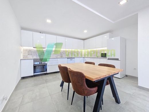 Semidetached House in Lagoa, Distrito de Faro