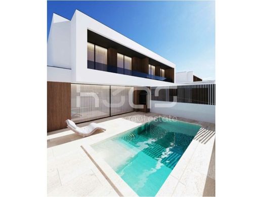 Semidetached House in Vila Verde, Distrito de Braga