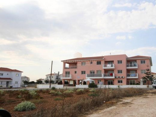 公寓楼  Paralímni, Famagusta District