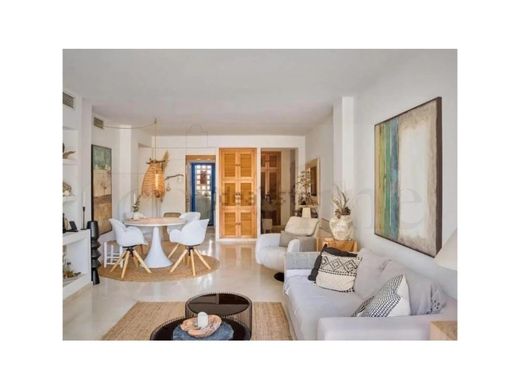 ﺷﻘﺔ ﻓﻲ Santa Eulària des Riu, Illes Balears