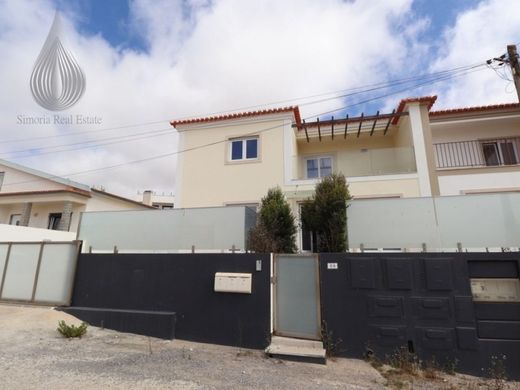 Villa Plurifamiliare a Lourinhã, Lisbona