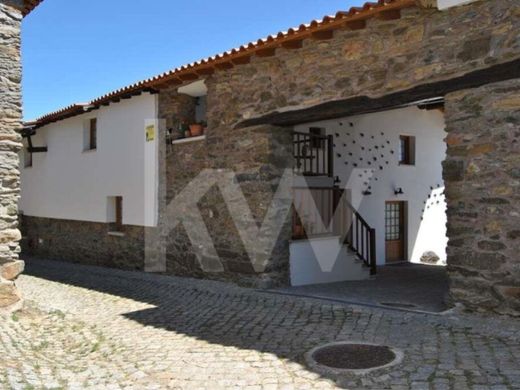 Casa di lusso a Bragança