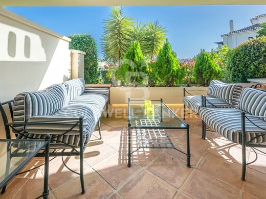 Apartment in Benahavís, Malaga