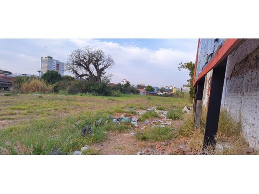 Land in Pindamonhangaba, São Paulo