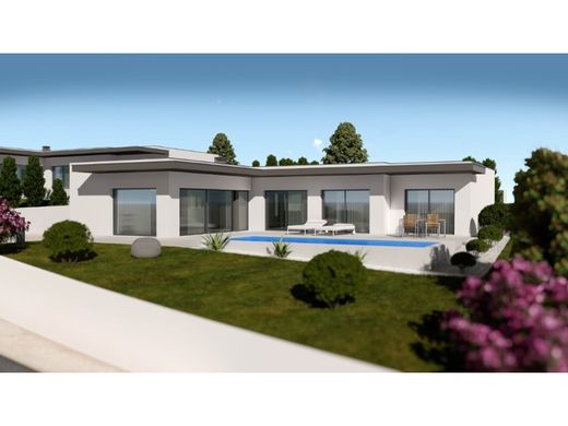 Casa di lusso a Alcobaça, Distrito de Leiria