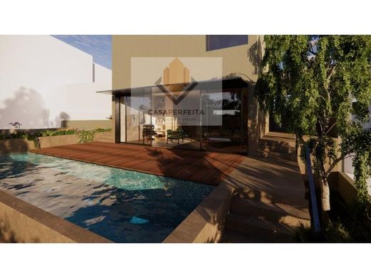 ヴィラ・ノヴァ・デ・ガイア
, Vila Nova de Gaiaの高級住宅