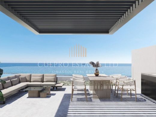 Penthouse in Neapoli, Lemesós