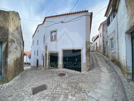 Appartementencomplex in Alenquer, Distrito de Lisboa