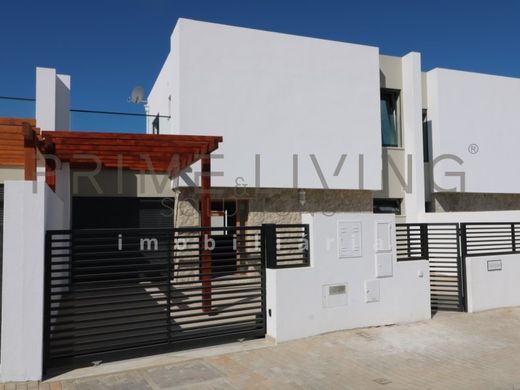 Chalet Pareado en Vila Real de Santo António, Faro