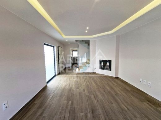 Semidetached House in Sesimbra, Distrito de Setúbal