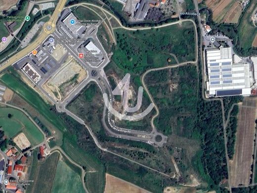 Land in Alcobaça, Distrito de Leiria