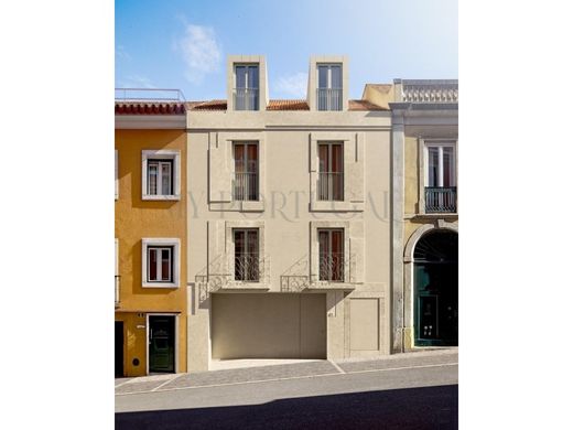 토지 / Campo de Ourique, Lisbon