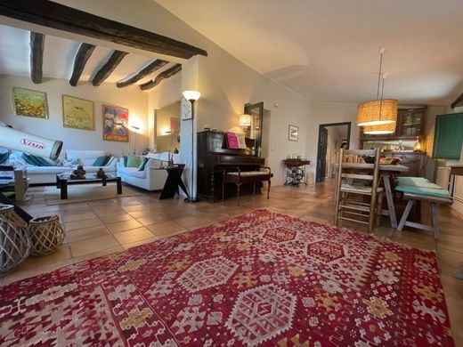 Luxe woning in Parlavà, Província de Girona