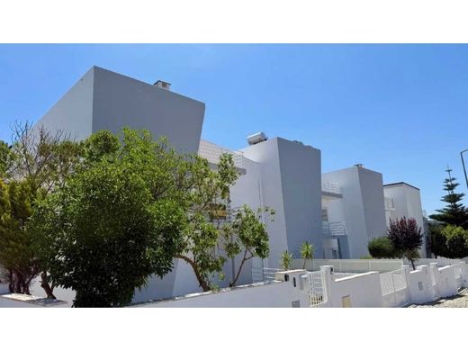 Casa Independente - Sesimbra, Setúbal