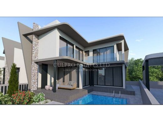 Villa a Parekklisha, Parekklisiá