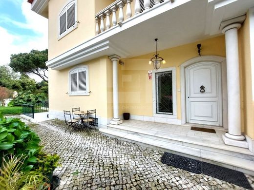 Semidetached House in Amadora, Lisbon