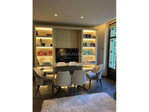 Apartment / Etagenwohnung in Barcelona, Provinz Barcelona