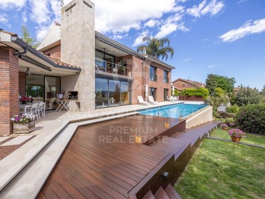 Casa de lujo en Cerdanyola del Vallès, Provincia de Barcelona