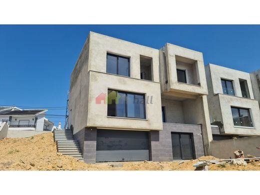 Seixal, Distrito de Setúbalのマルチファミリーヴィラ