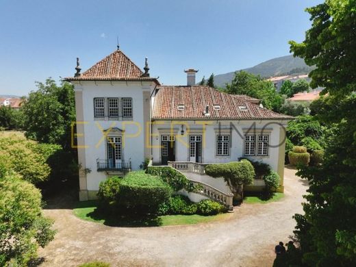 Lousã, Distrito de Coimbraの邸宅