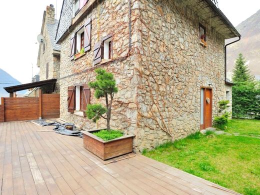 Luxury home in Naut Aran, Province of Lleida