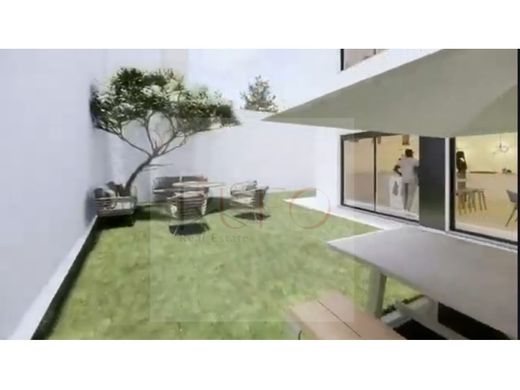 단독 저택 / Charneca de Caparica, Almada