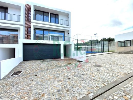 Πολυτελή κατοικία σε Gondomar, Distrito do Porto