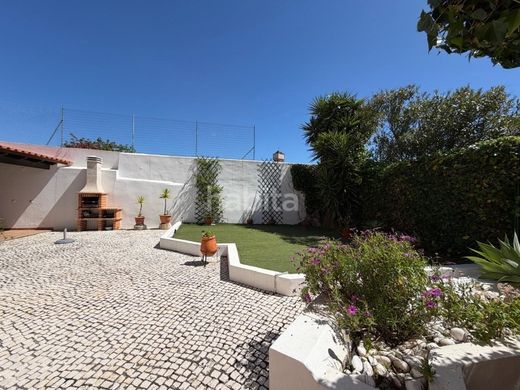 Semidetached House in Santiago do Cacém, Distrito de Setúbal