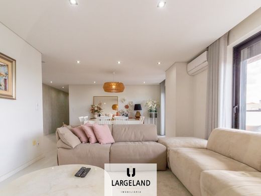 Piso / Apartamento en Santa Maria da Feira, Aveiro