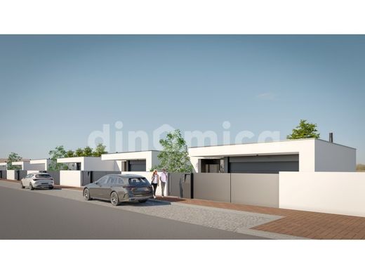 다세대 빌라 / Vila Nova de Famalicão, Distrito de Braga