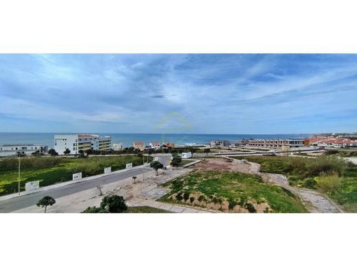 Apartment / Etagenwohnung in Torres Vedras, Lissabon