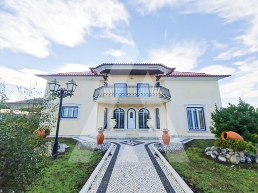 منزل ﻓﻲ Mealhada, Distrito de Aveiro