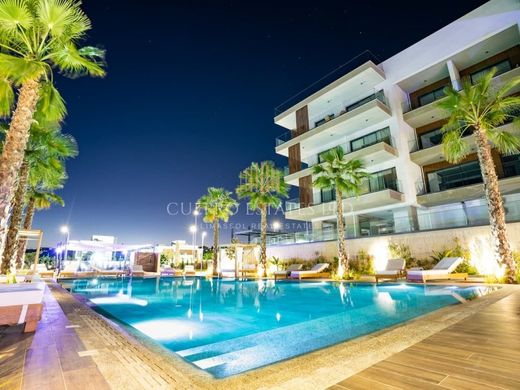 Penthouse in Mouttagiáka, Limassol District