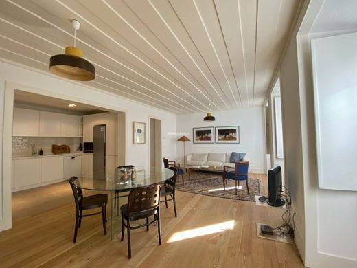 Apartament w Misericórdia, Lisbon