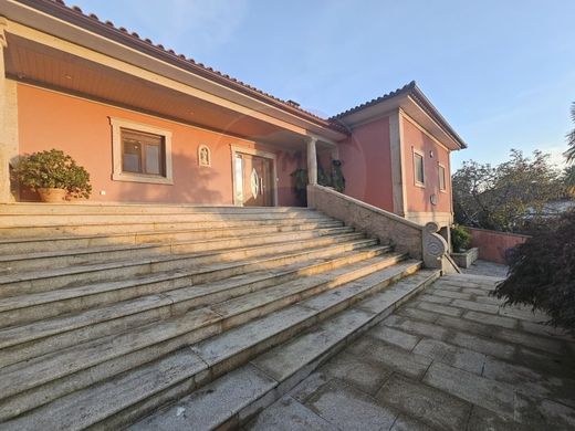 Πολυτελή κατοικία σε Arcos de Valdevez, Distrito de Viana do Castelo