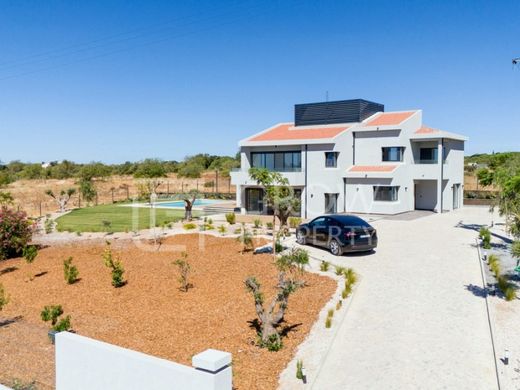 Detached House in Loulé, Distrito de Faro