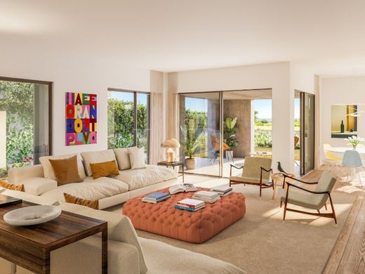 Villa - Almada, Setúbal