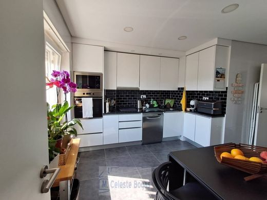 ﺷﻘﺔ ﻓﻲ Oeiras, Distrito de Lisboa