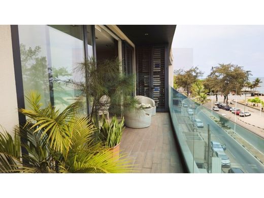 Apartment / Etagenwohnung in Luanda, Luanda Province