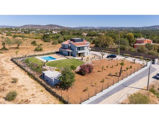 Villa Loulé, Distrito de Faro