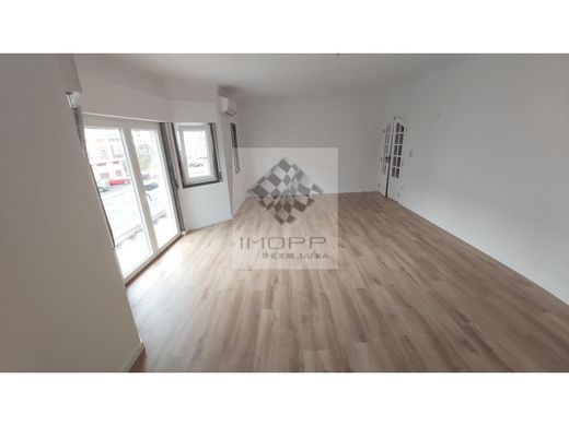 ‏וילה רב-משפחתית ב  Sintra, Distrito de Lisboa