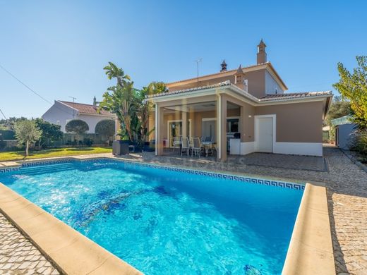 Vrijstaand huis in Portimão, Distrito de Faro
