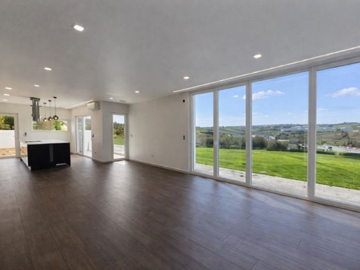 Luxury home in Lourinhã, Lisbon